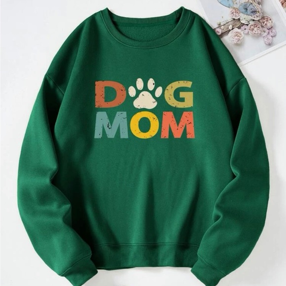 Sweaters - Dog Mom oversized sweatshirt large